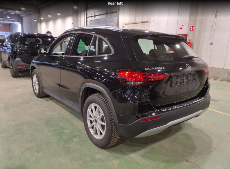 Mercedes GLA 180 d Aut. Widescreen CarPlay Navi 1/2 Leather KeylessStart Camera Klima PDC #4