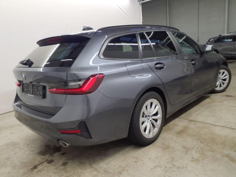 BMW 316 d MHEV Aut. Virtual LED Navi Klima PDC ... #4