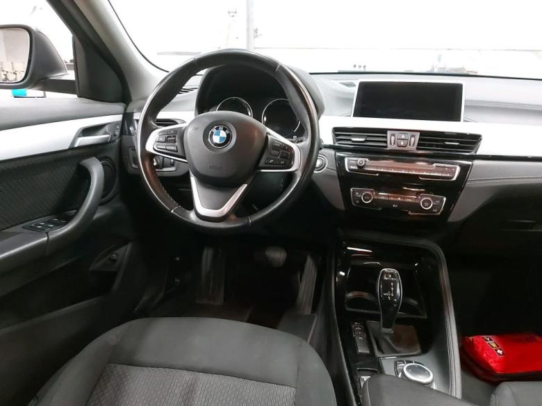 BMW X2 sDrive16dA Aut. LED Navi KeylessStart Klima PDC ... #3