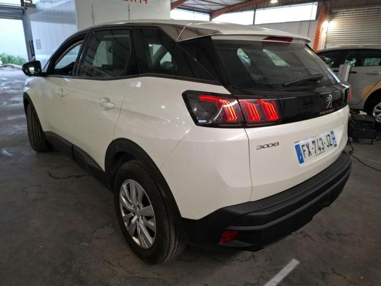 Peugeot 3008 1.5 BlueHDI Aut. LED Navi CarPlay Camera Klima PDC ... #4